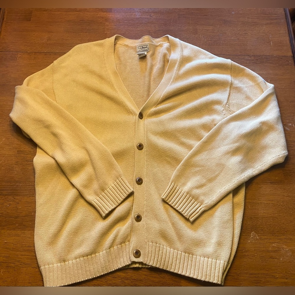 VTG L.L. Bean Men's Light Butterscotch V-Neck Button Knit Cardigan